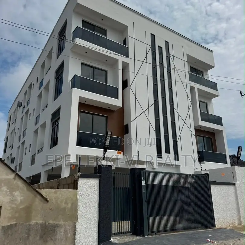 2bdrm Apartment in Lekki for sale