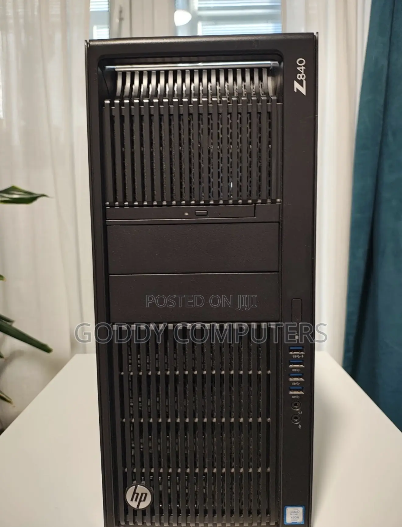Desktop Computer HP Z840 32GB Intel Xeon SSD 512GB