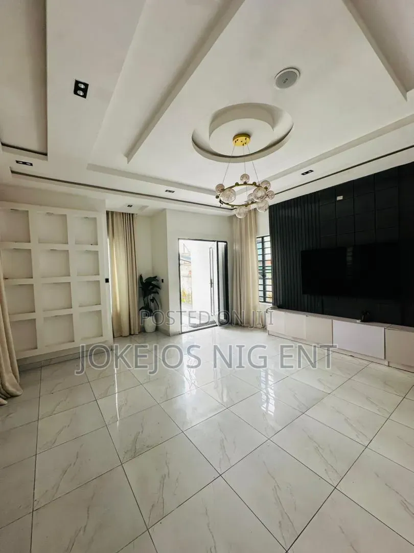4bdrm Duplex in Ikota Gra for rent