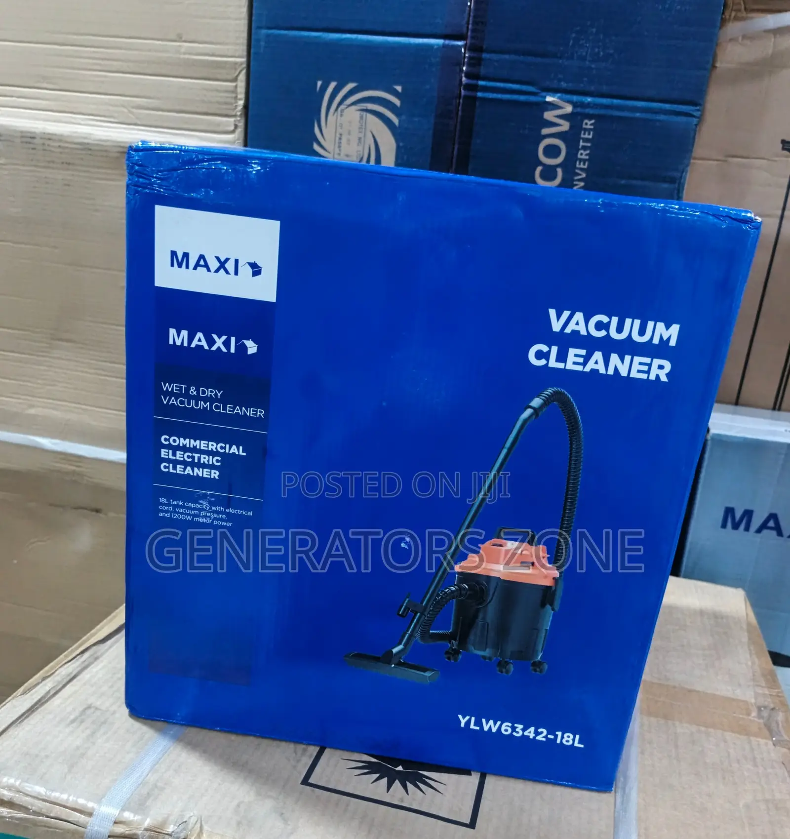 Maxi Vacuum Cleaner With Blower Accessories