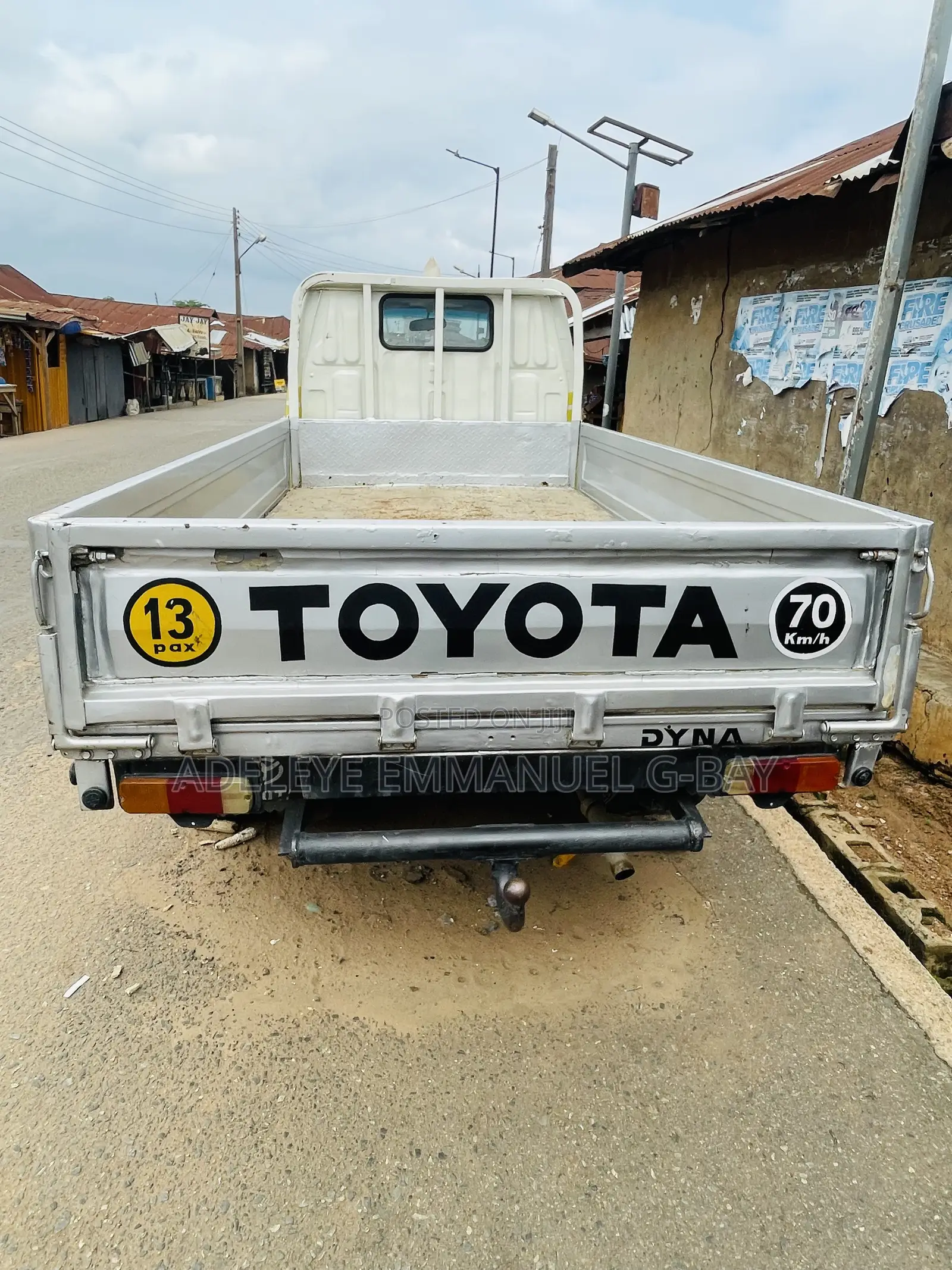 Toyota Dyna 1998 Yellow