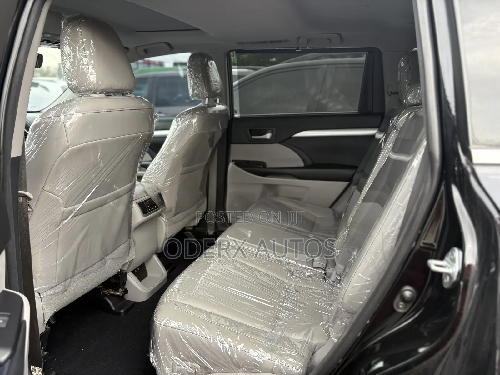 Toyota Highlander XLE 4x4 V6 (3.5L 6cyl 8A) 2018 Black