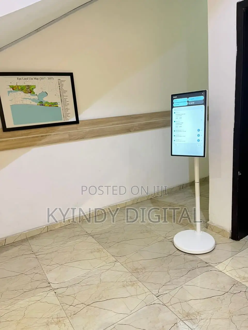 24 Inches Stand by Me Rotating Screen
