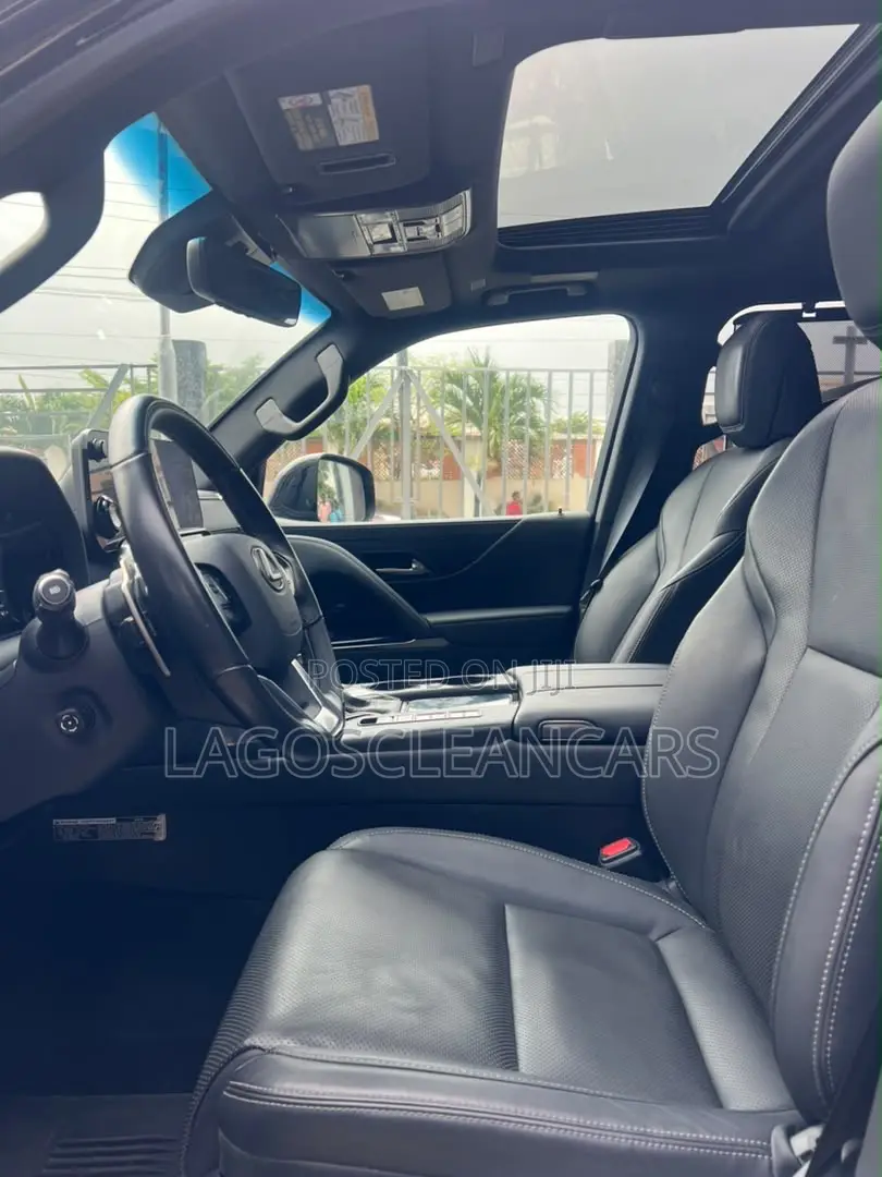Lexus LX 600 2023 Red