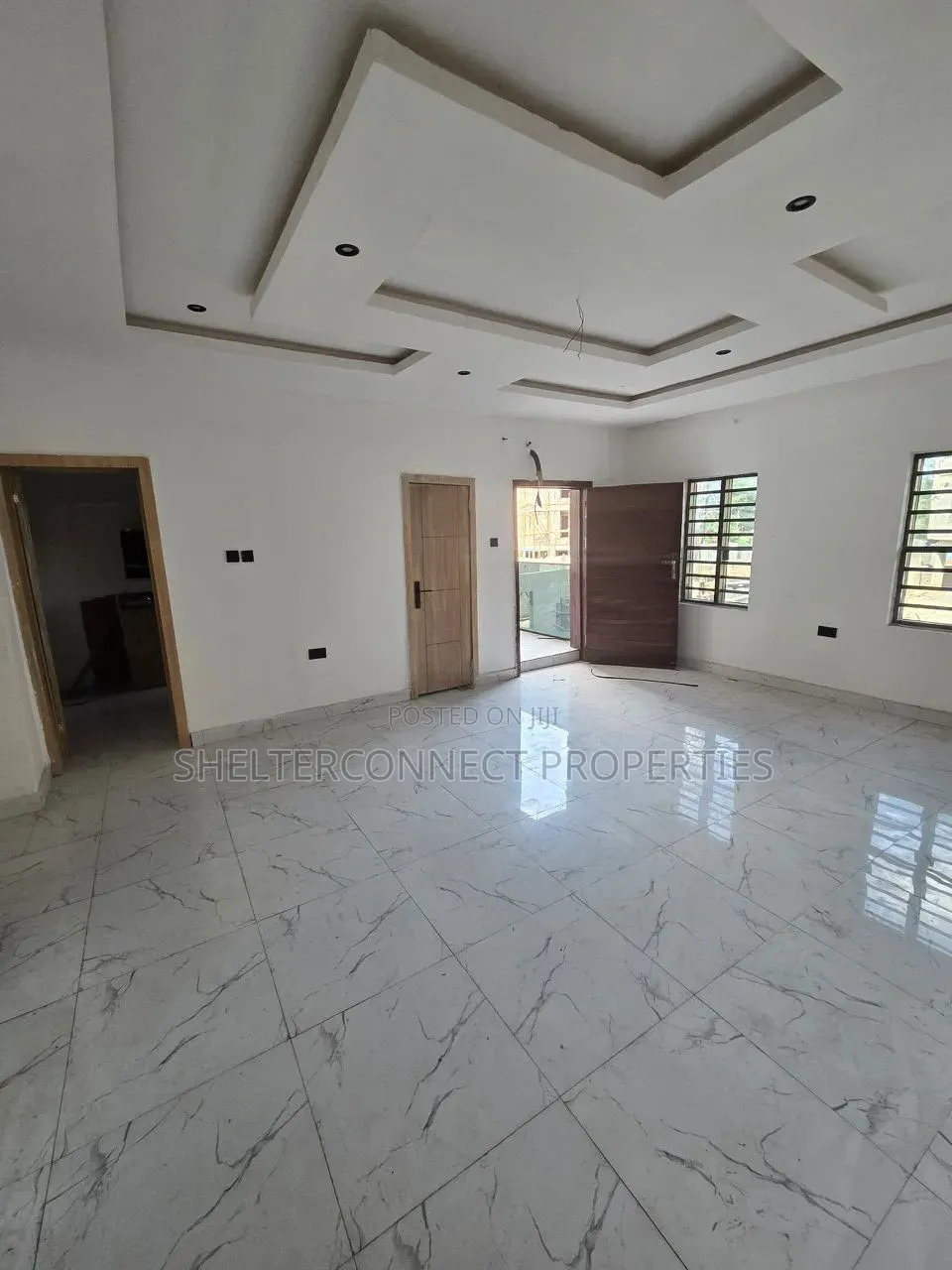 3bdrm Apartment in Akoka for sale