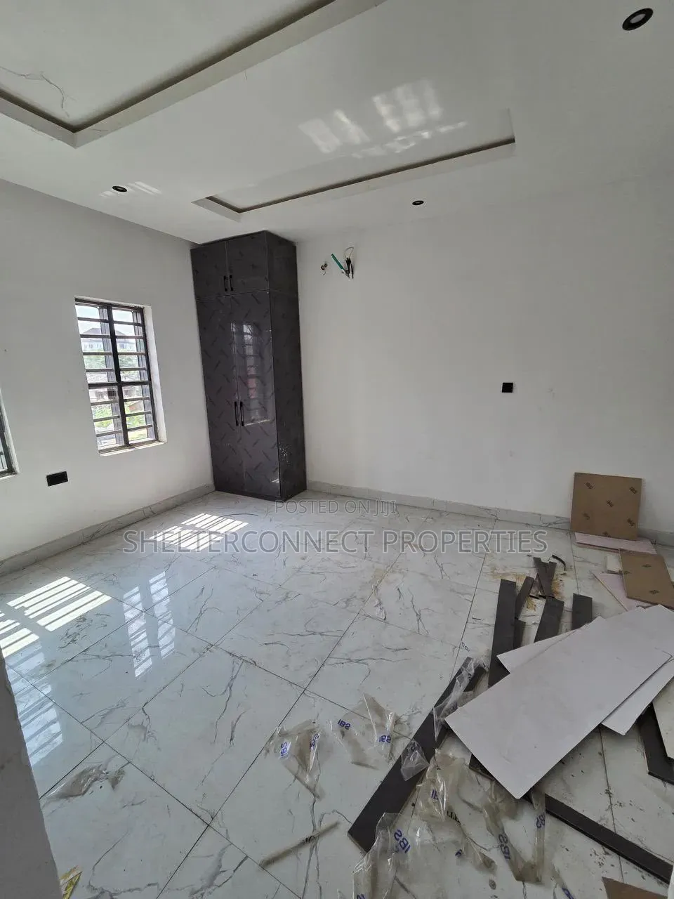 3bdrm Apartment in Akoka for sale