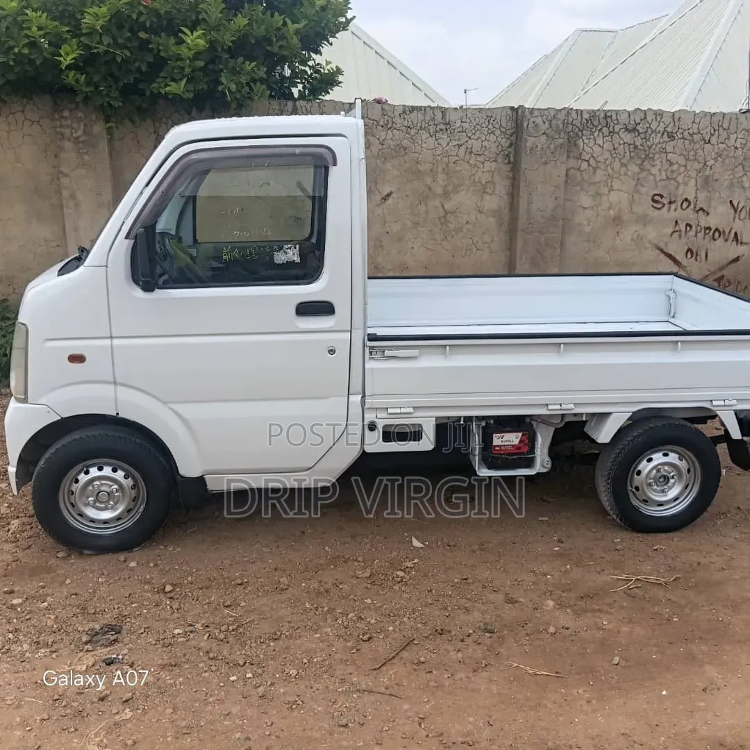 Direct Belgium Suzuki Mini Truck 2004 Blue