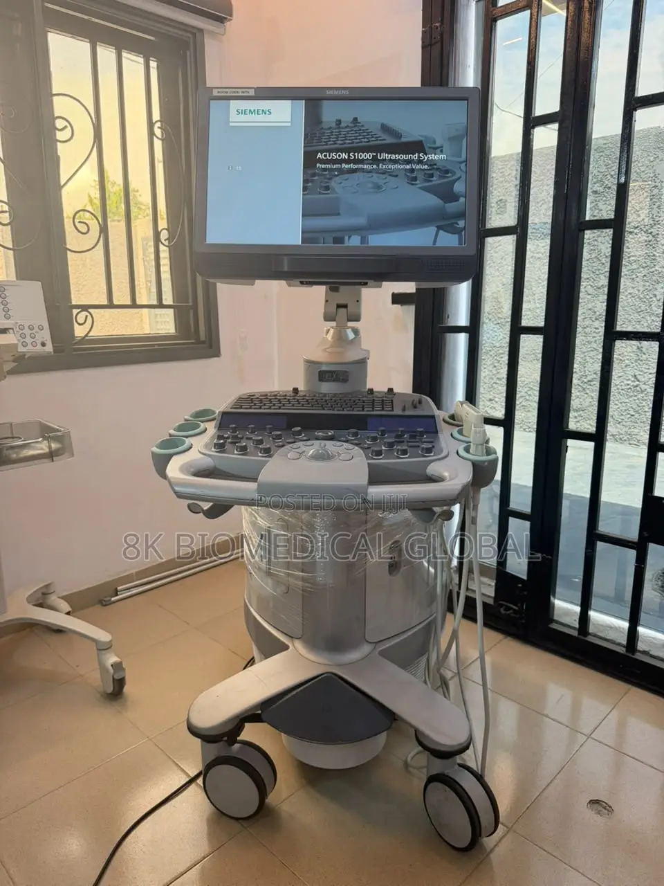 Uk Pre-Owned Siemens Acuson S100 Ultrasound Machine With 4 Probes