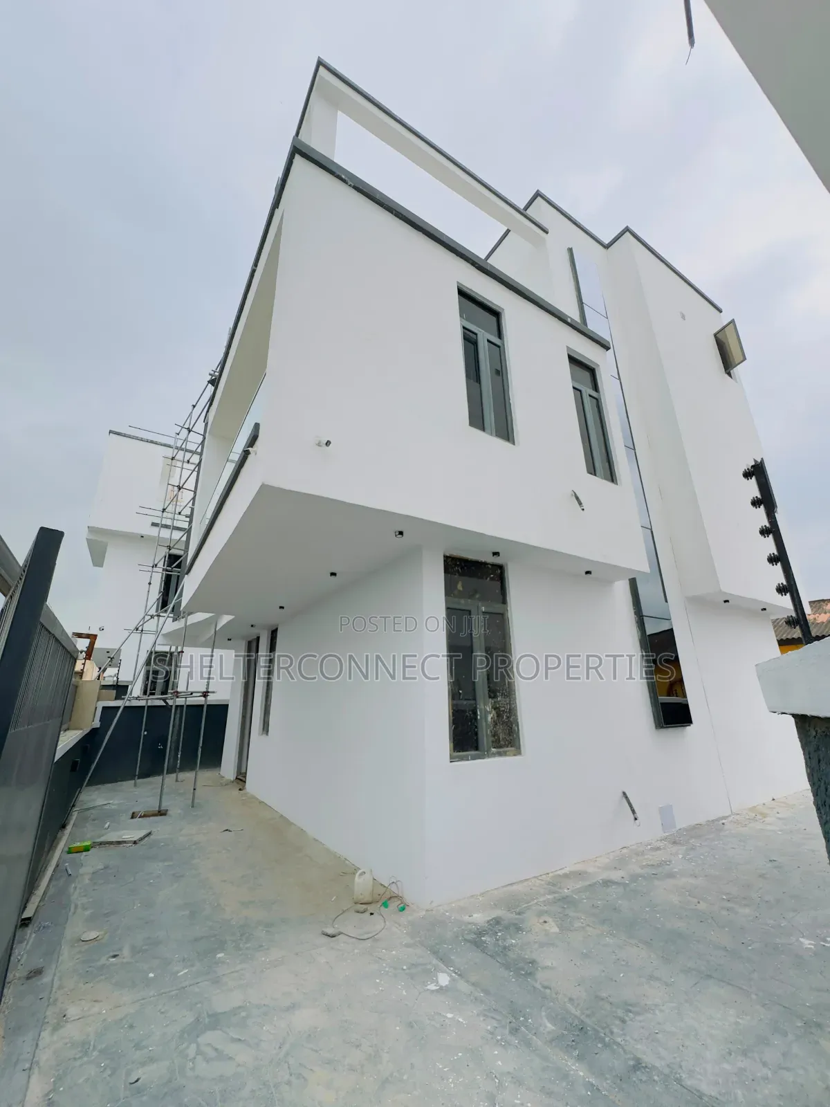 5bdrm Duplex in Omole Phase 2 for sale