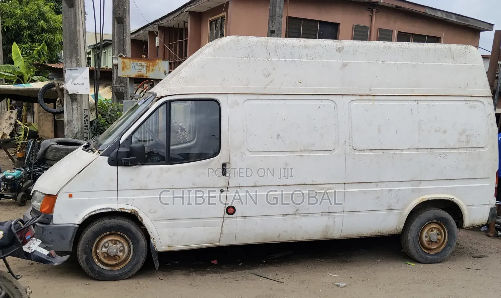 Ford Transit 1999 White