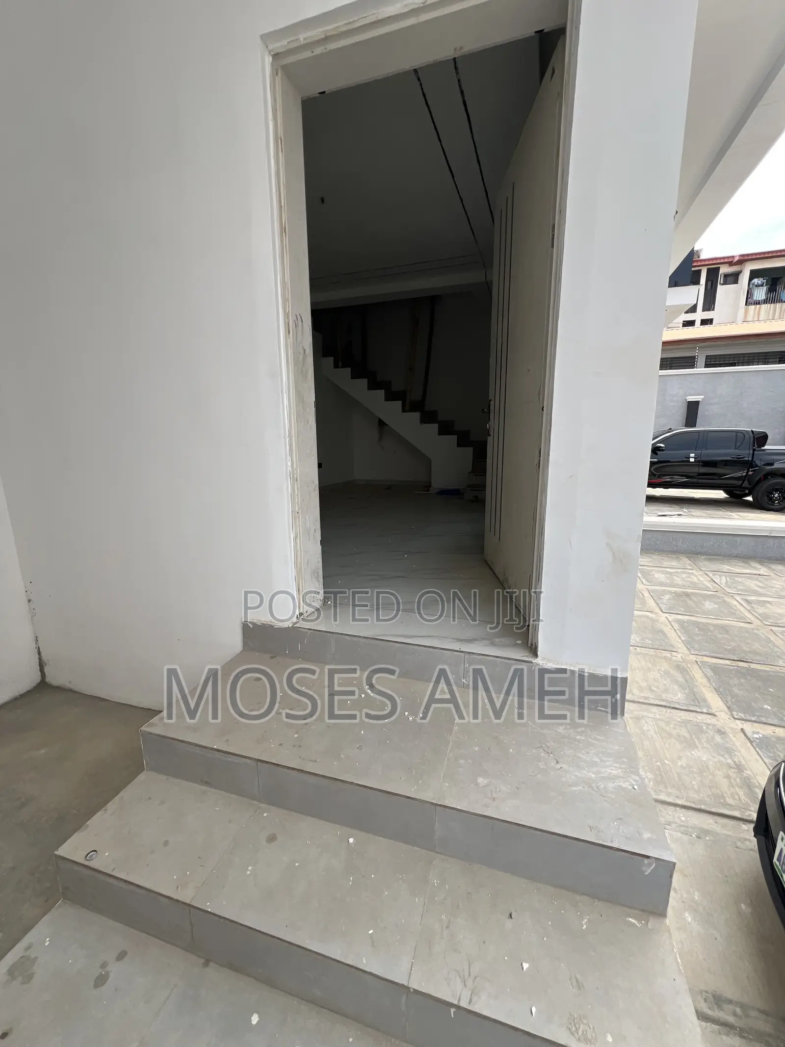 4bdrm Duplex in Utako for sale