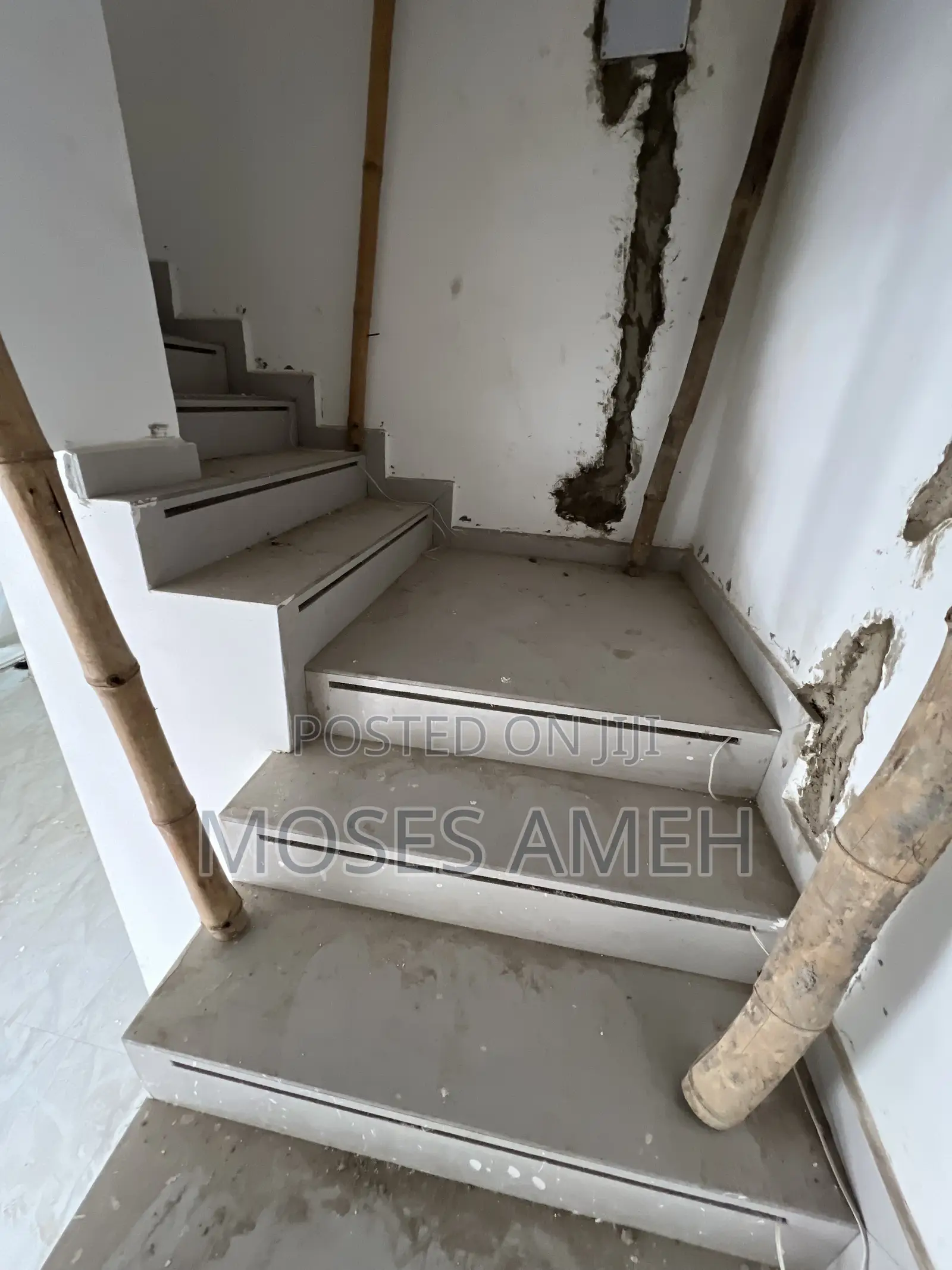 4bdrm Duplex in Utako for sale
