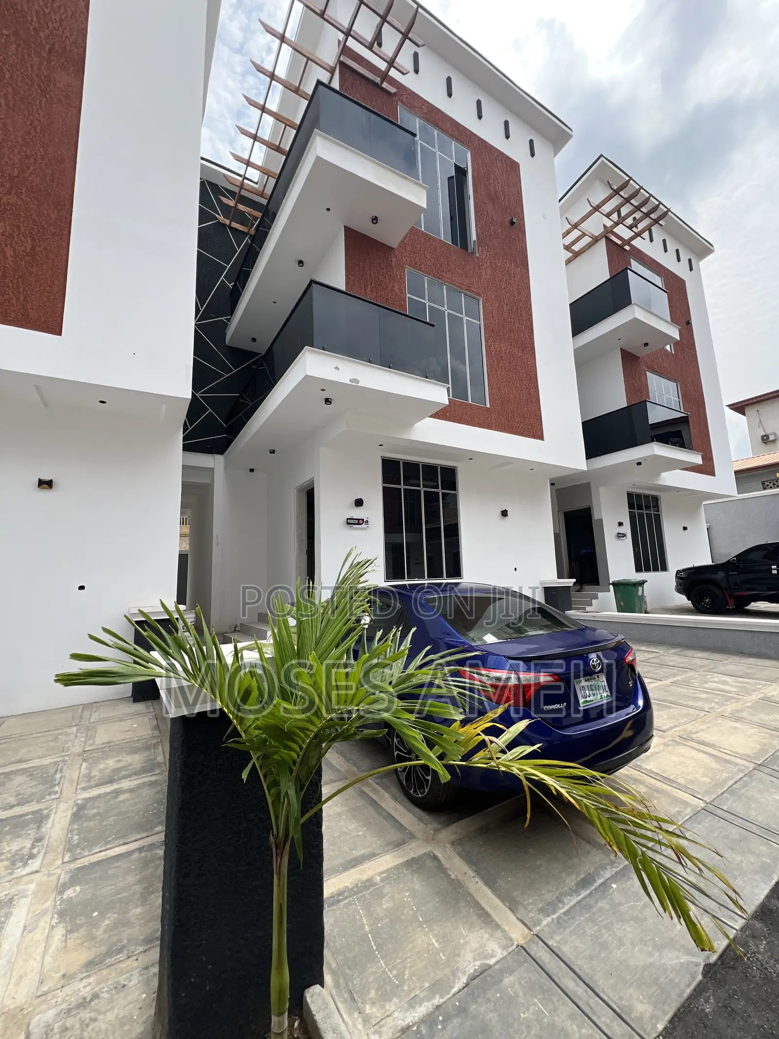 4bdrm Duplex in Utako for sale