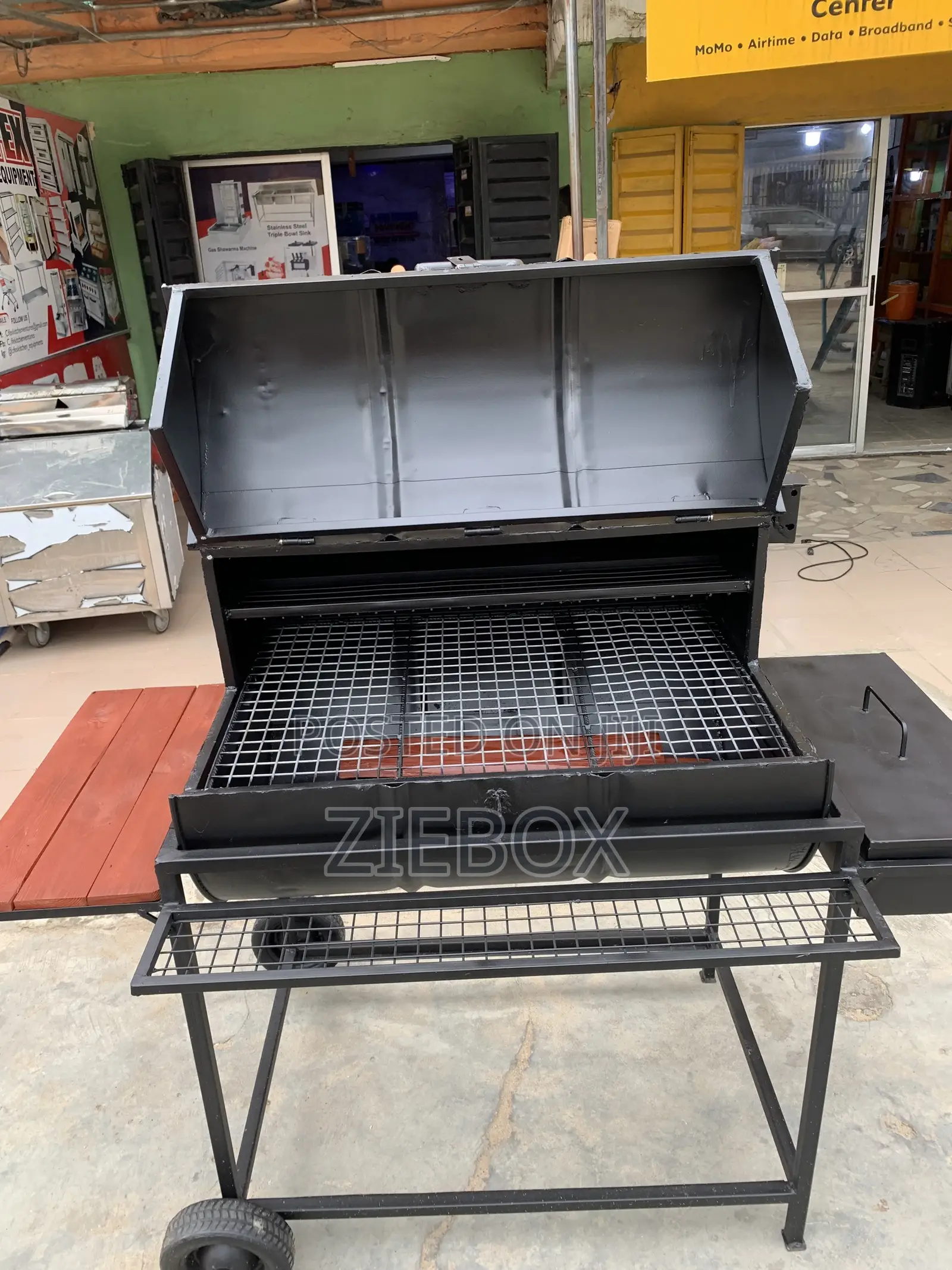 Heavy-Duty Charcoal BBQ Grill Smoker With Wheels Side Fire Box