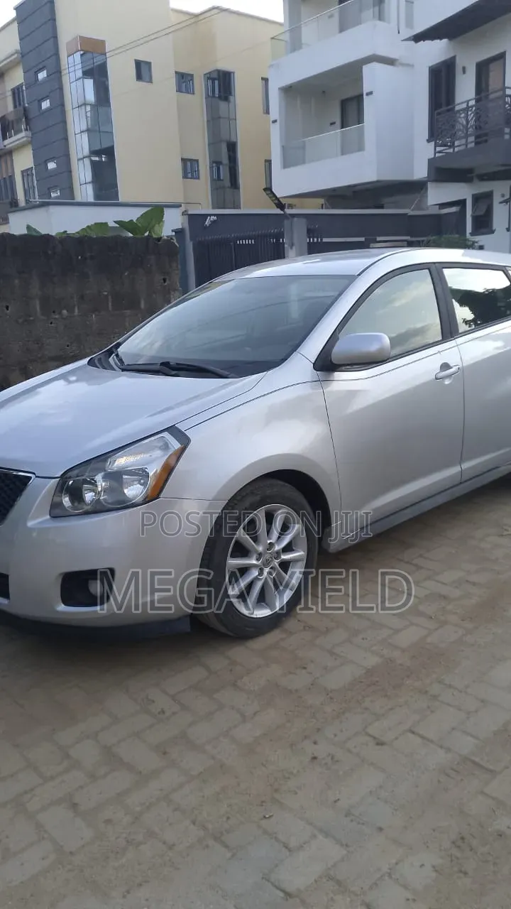 Pontiac Vibe 1.8L 2010 Silver