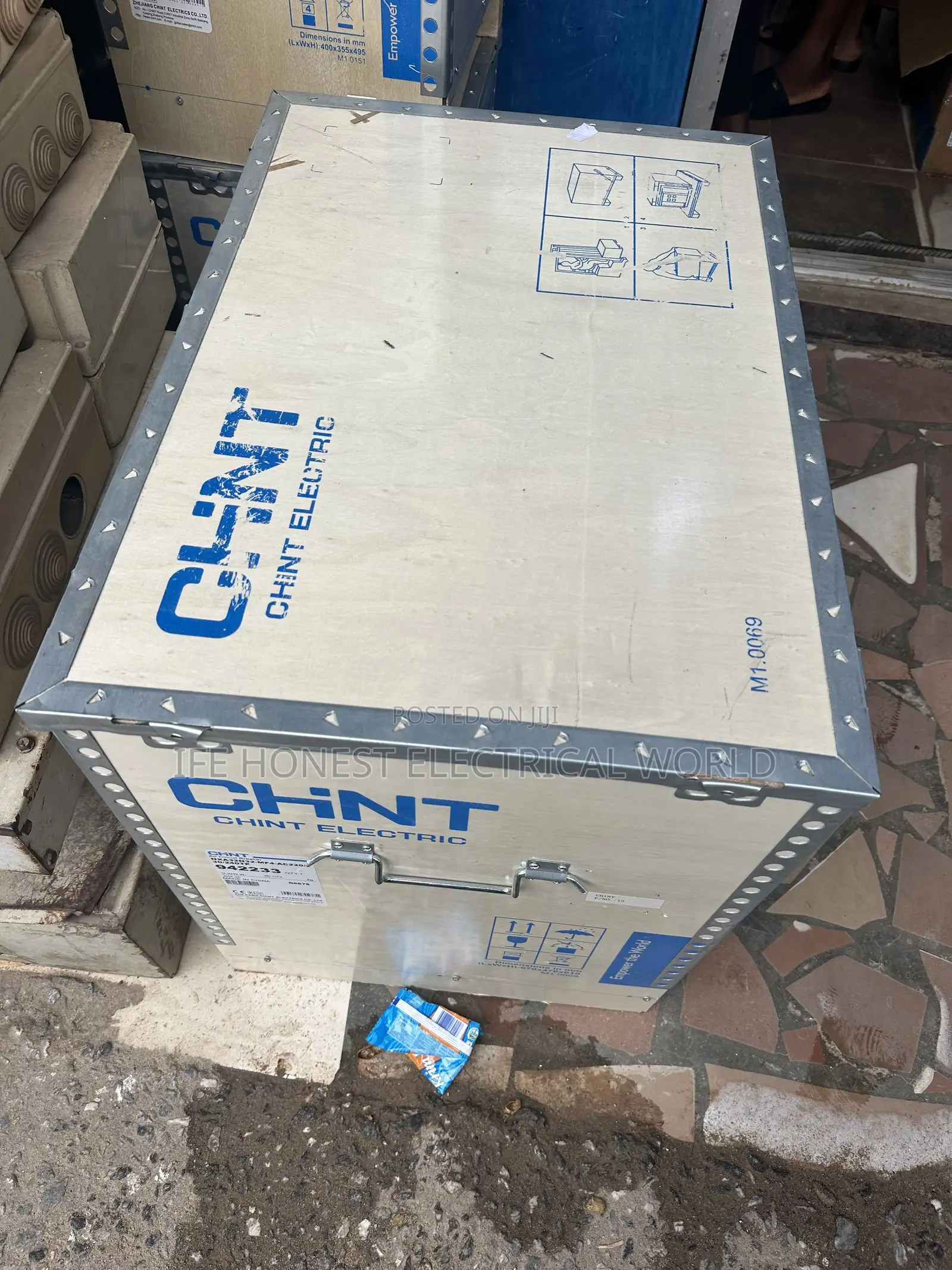 3200 Amps Chent Circuit Breaker