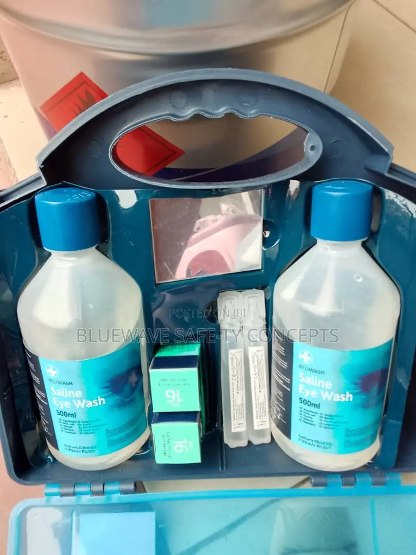 Eye Wash First Aid Kit