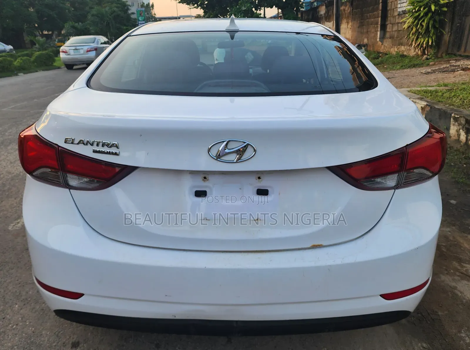 Hyundai Elantra 2014 White