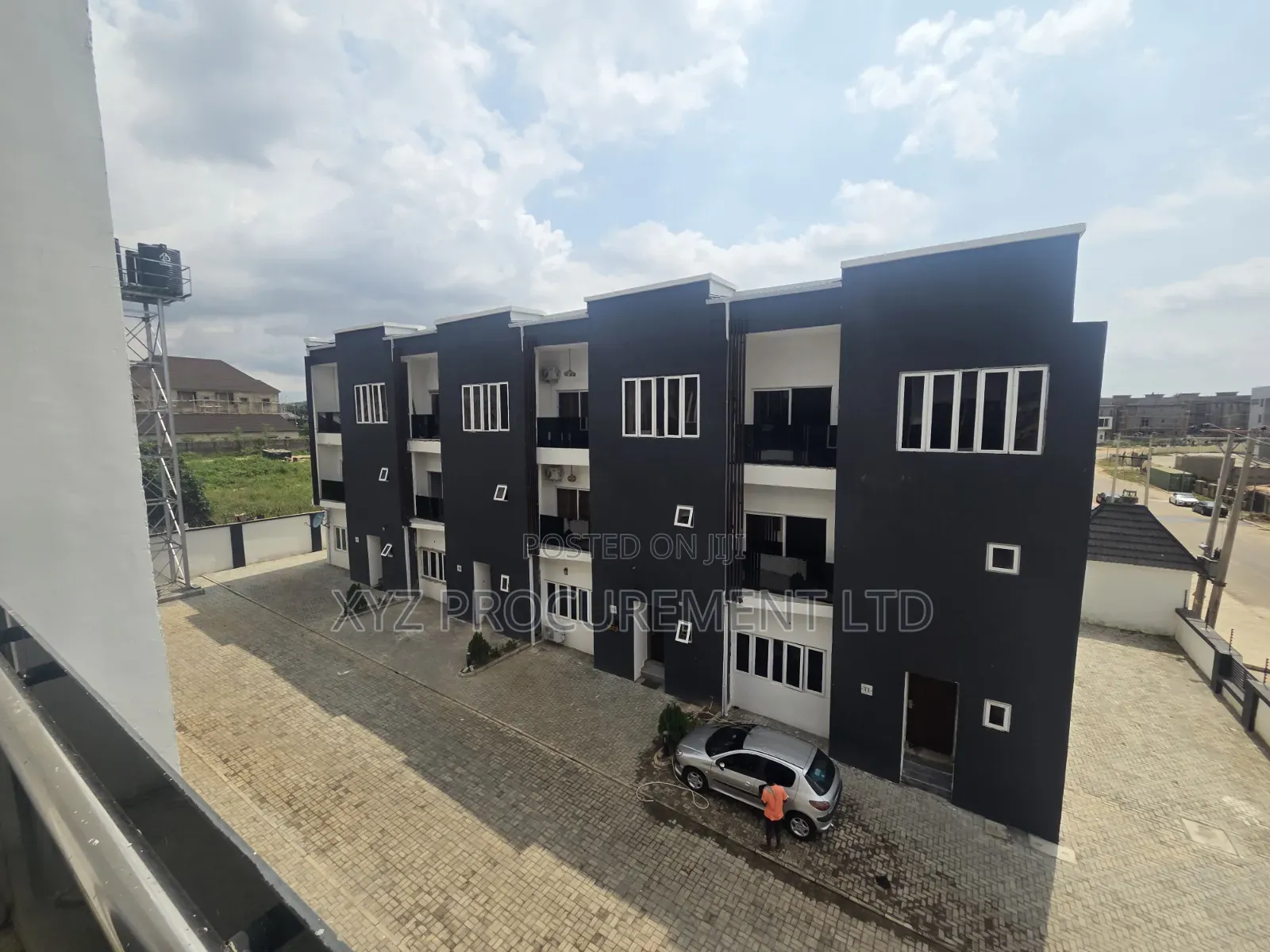 5bdrm Townhouse/Terrace in Jahi for sale