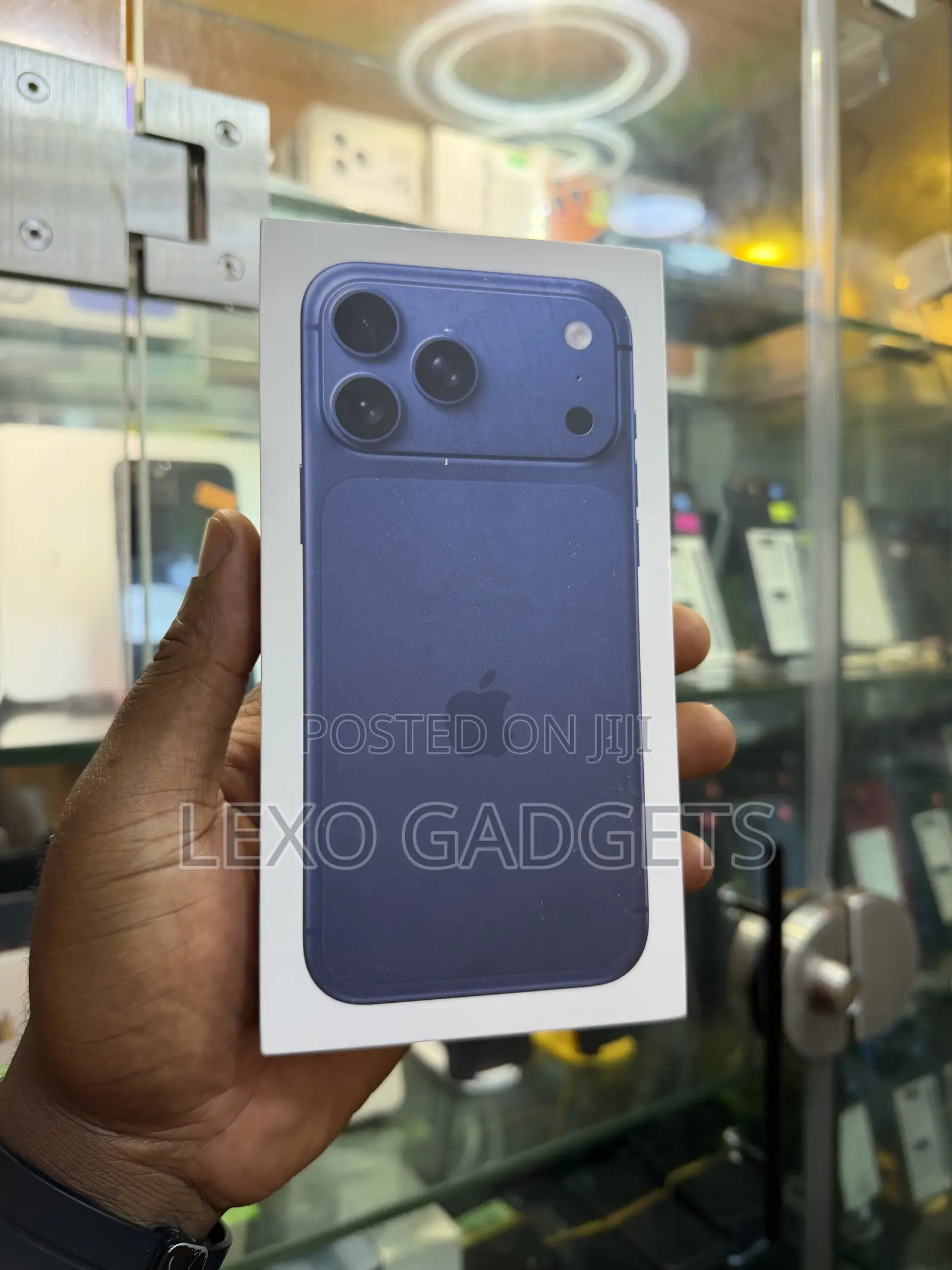 New Apple iPhone 17 Pro Max 256 GB Blue