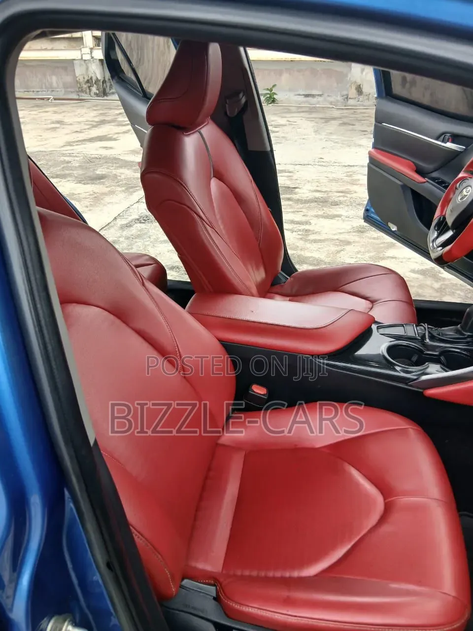 Toyota Camry 2020 Blue