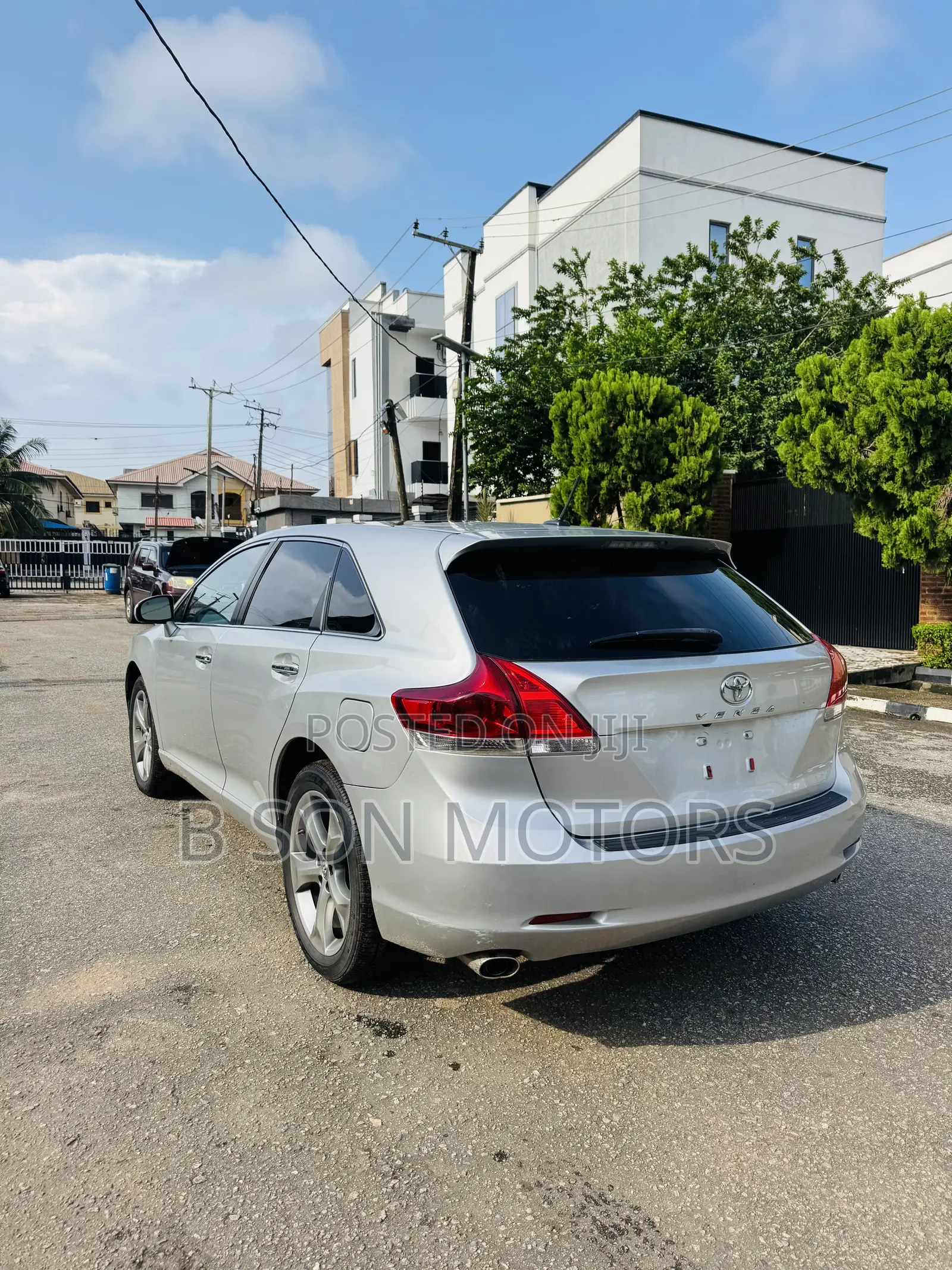 Toyota Venza XLE 2012 Silver