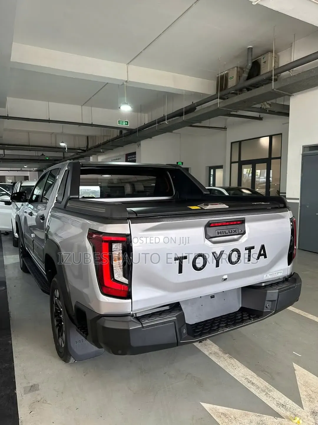 Boot Cover Hilux 2026