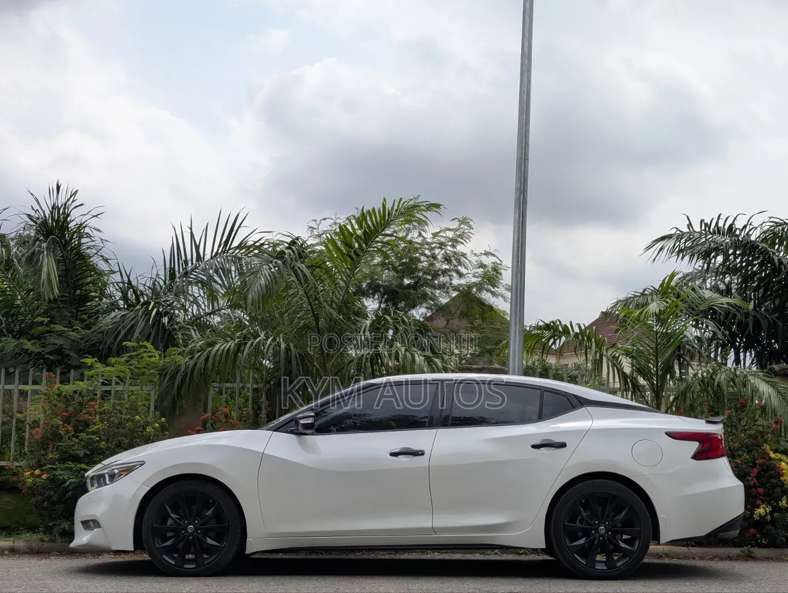 Nissan Maxima 4dr Sedan 2016 White