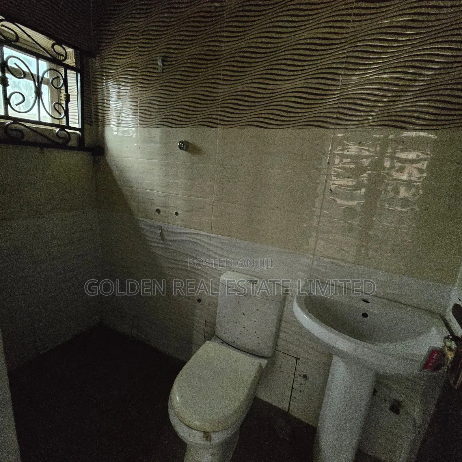 6bdrm Duplex in Alakia for rent