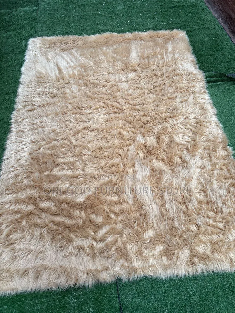 Luxury Turkish Center Rug 5ft × 7ft – Soft Shaggy Living Room Carpet