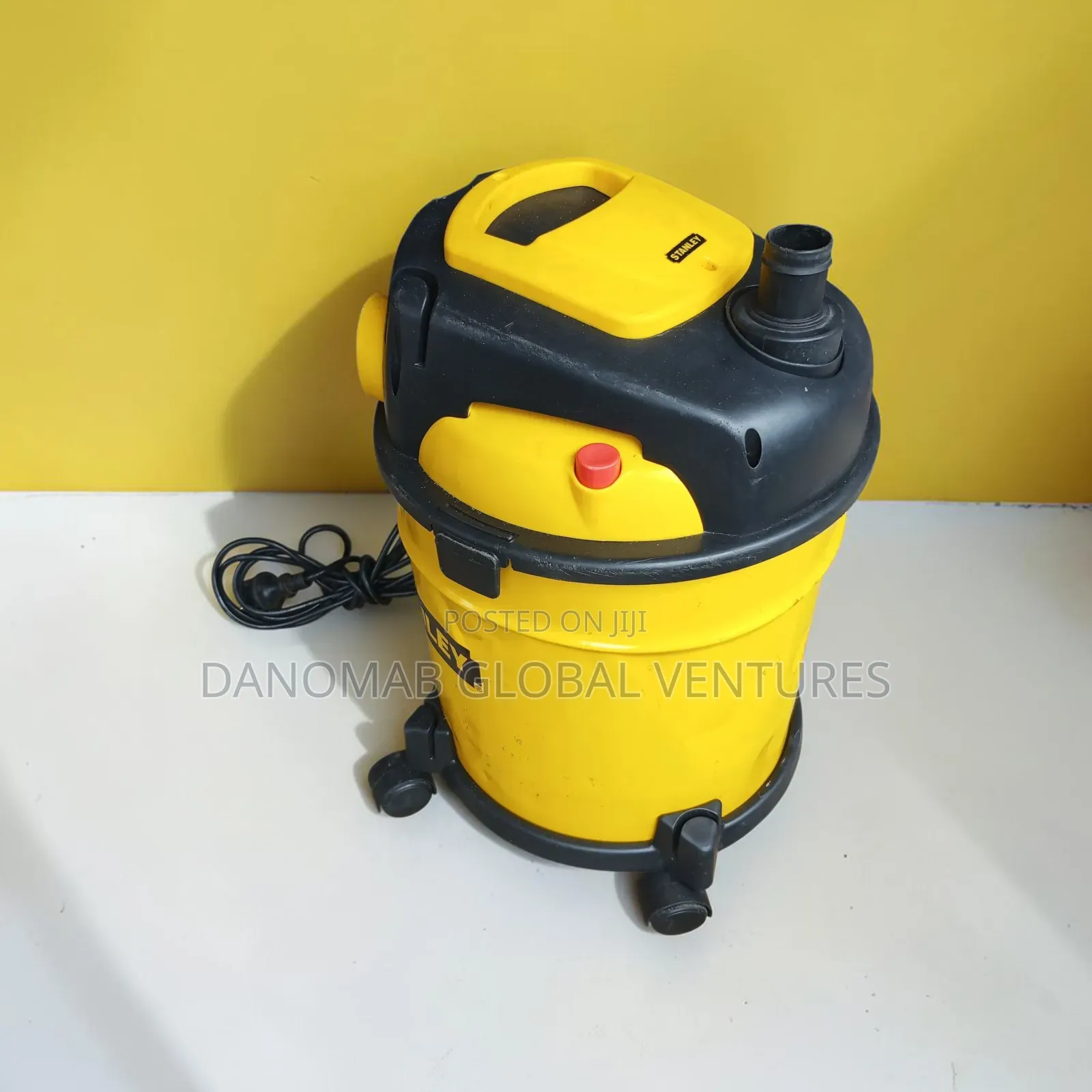 Lavor Stanley Wet and Dry Vacuum Cleaner With Inbuilt Blower