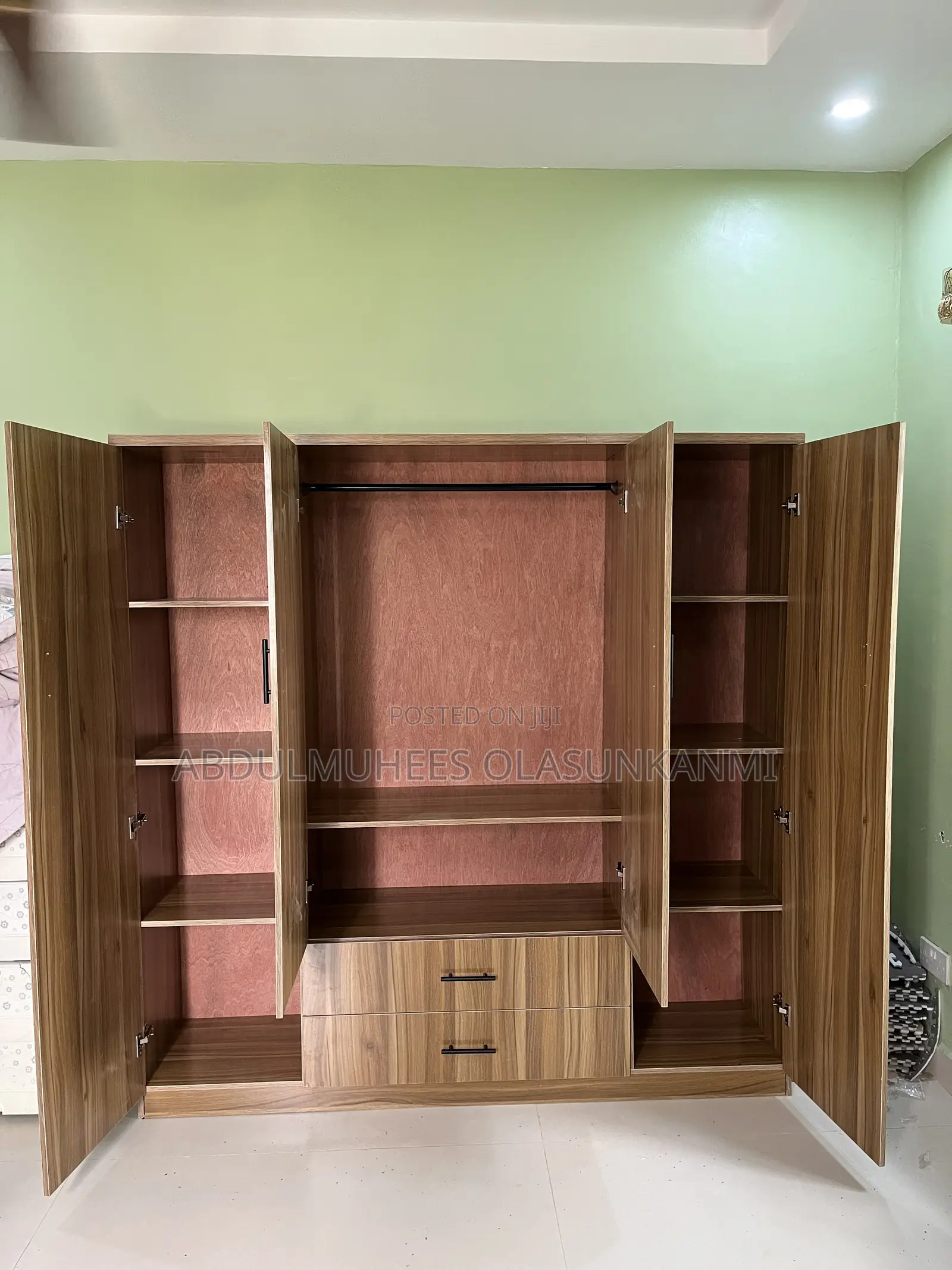 Cute 6ft by 6ft Closet