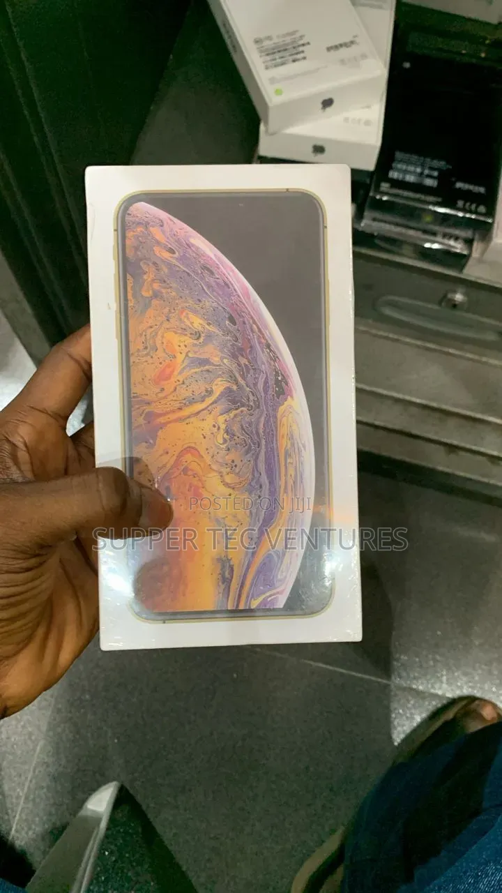 New Apple iPhone XS Max 64 GB