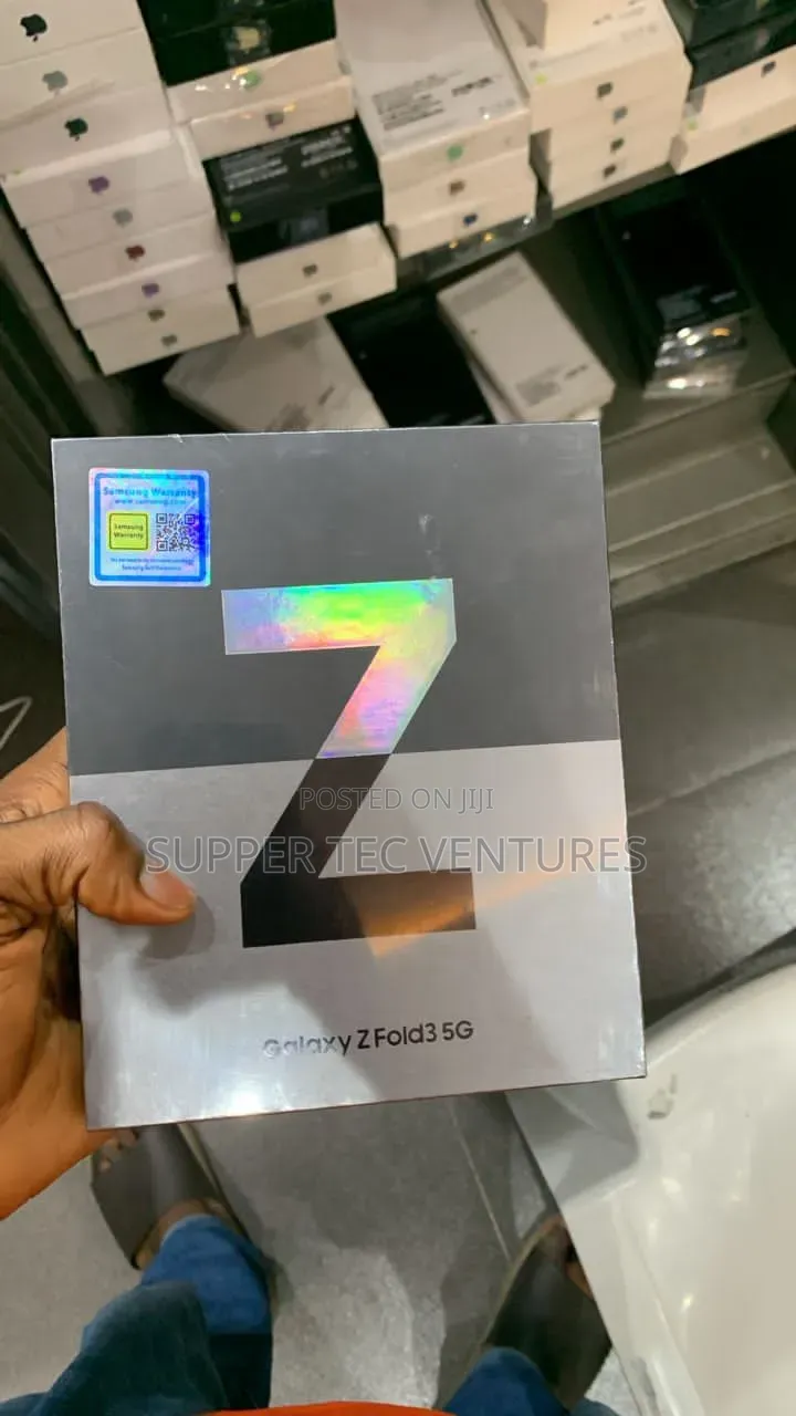 New Samsung Galaxy Z Fold 3 256 GB Black