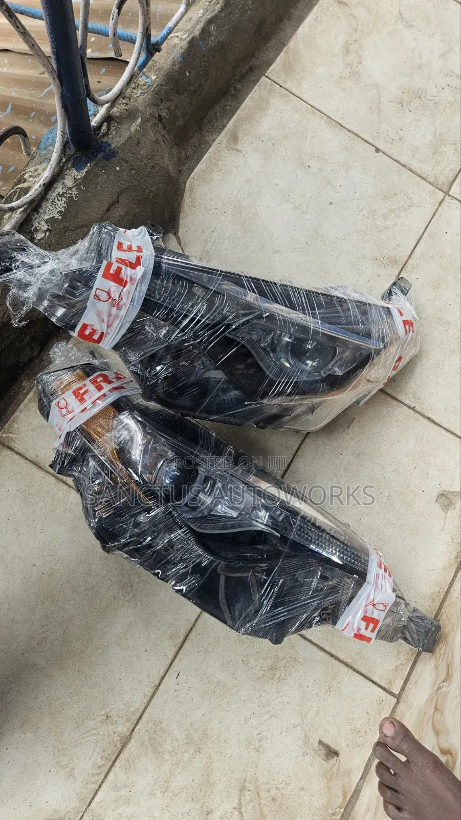 Headlight Toyota Corolla 2017/ 2018