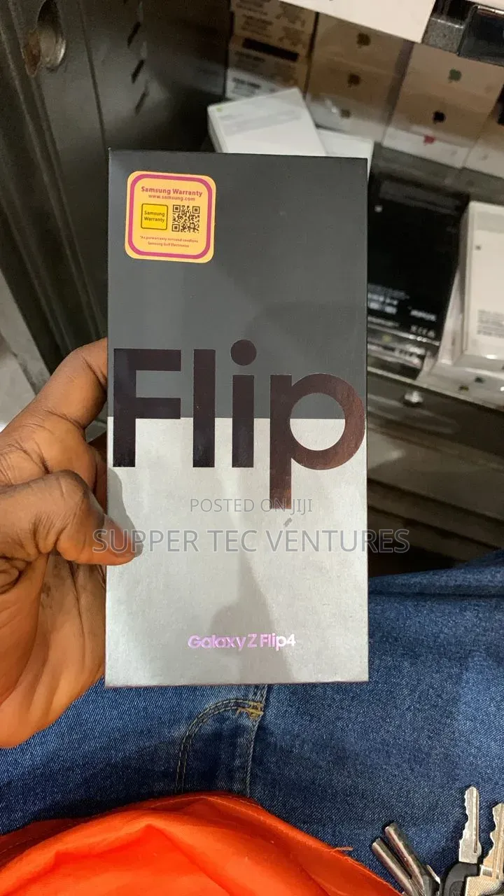 New Samsung Galaxy Z Flip4 512 GB
