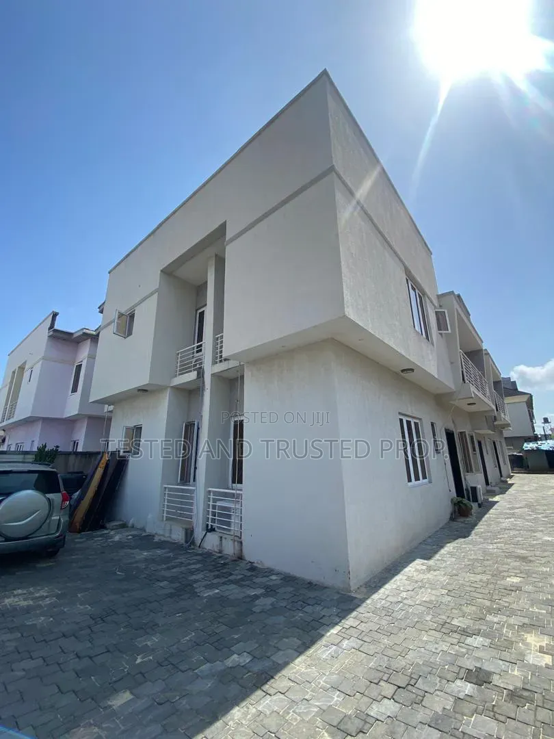 3bdrm Apartment in Off Tf Kuboye Road, Lekki Phase 1 for rent