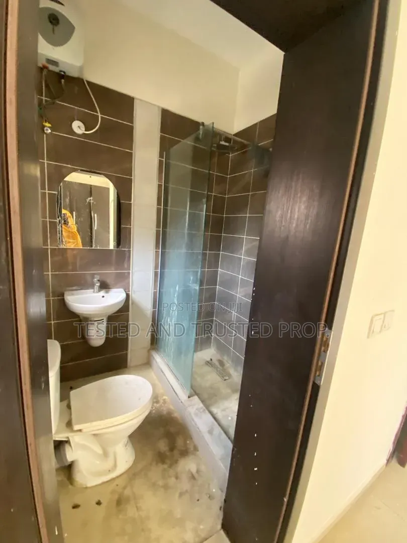3bdrm Apartment in Off Tf Kuboye Road, Lekki Phase 1 for rent