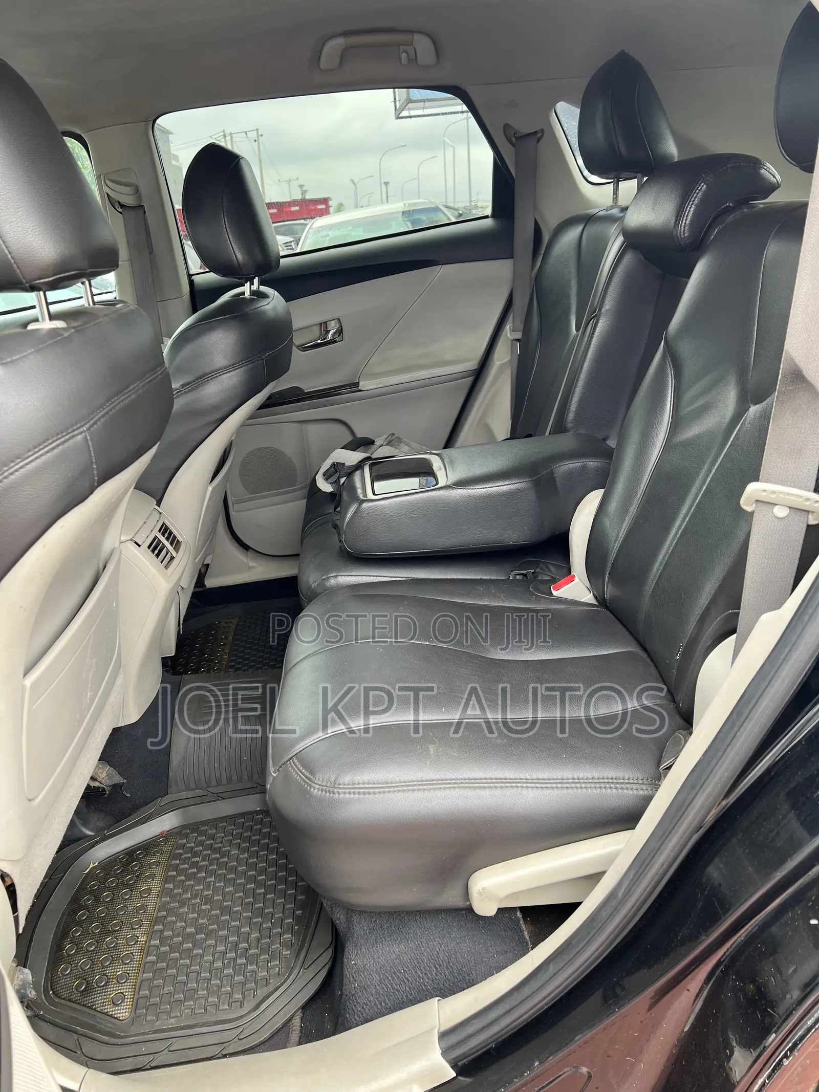 Toyota Venza 2010 Black