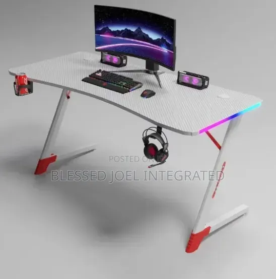 1.2 Mitre Adjustable Computer Table