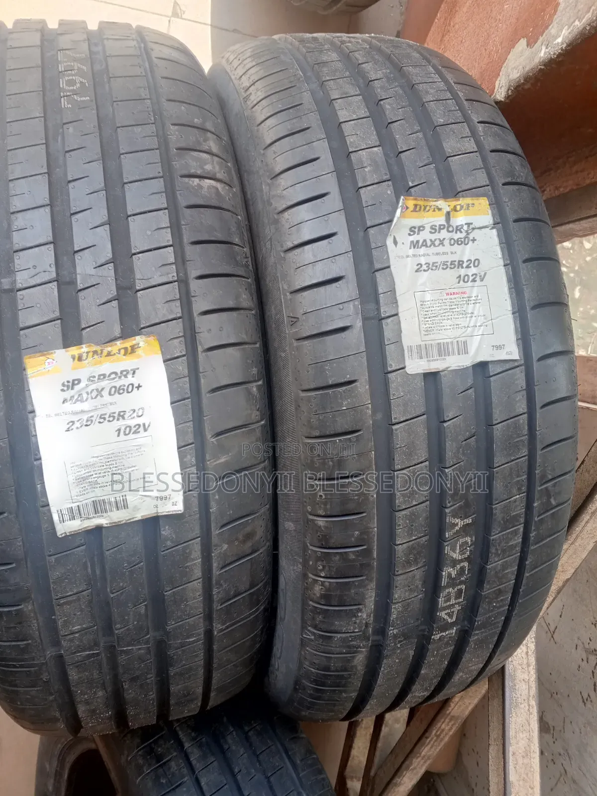 Dunlop 235/55/20