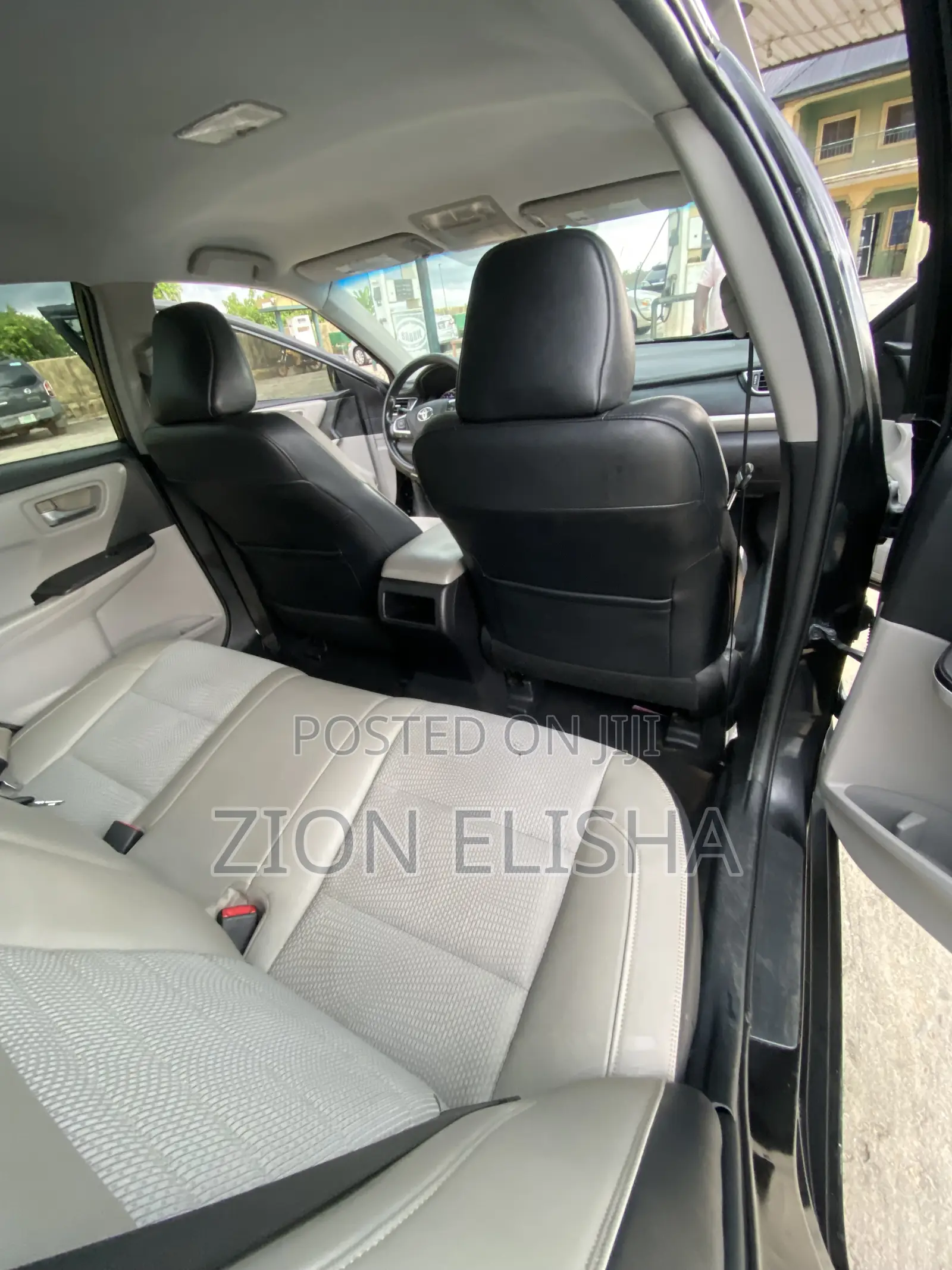 Toyota Camry SE 4dr Sedan (2.5L 4cyl 6A) 2016 Black