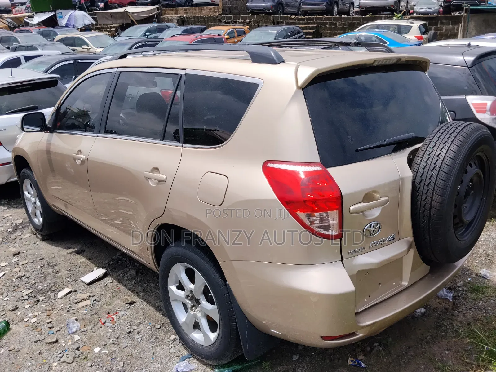 Toyota RAV4 2007 Gold
