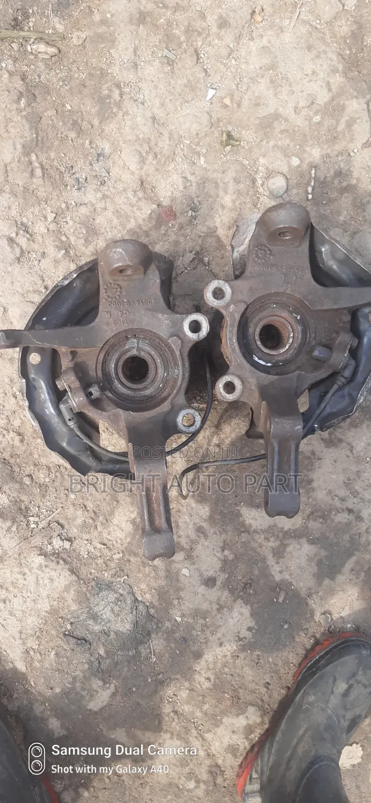Front Hub Nissan Altima 2005 Model