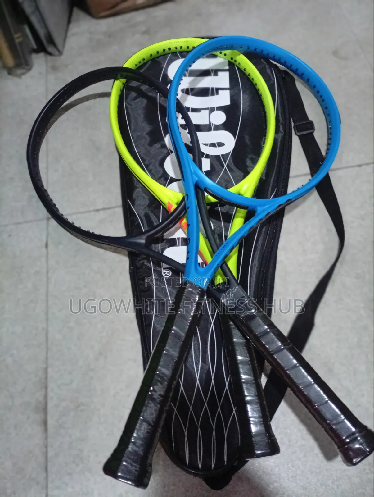 Wilson Clash 100l (V2 or V3) Tennis Racket