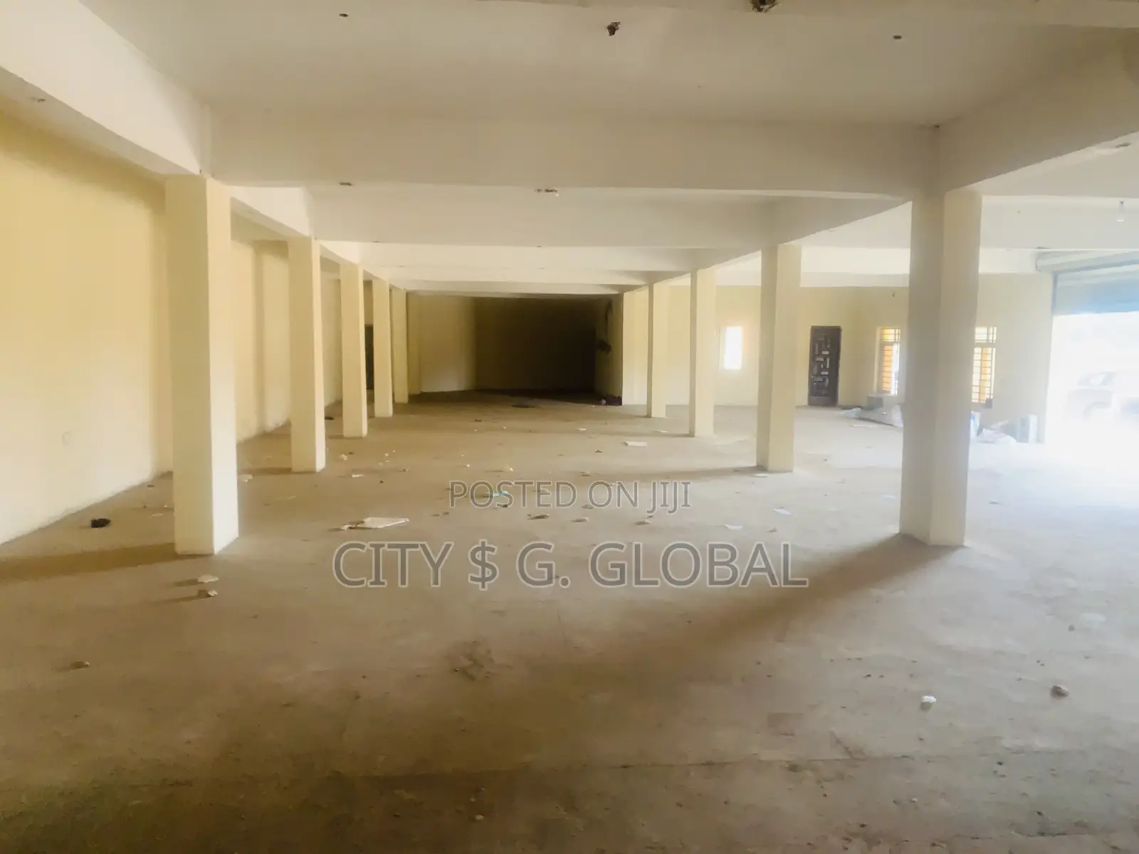 Warehouse in Gudu. Ground Floor