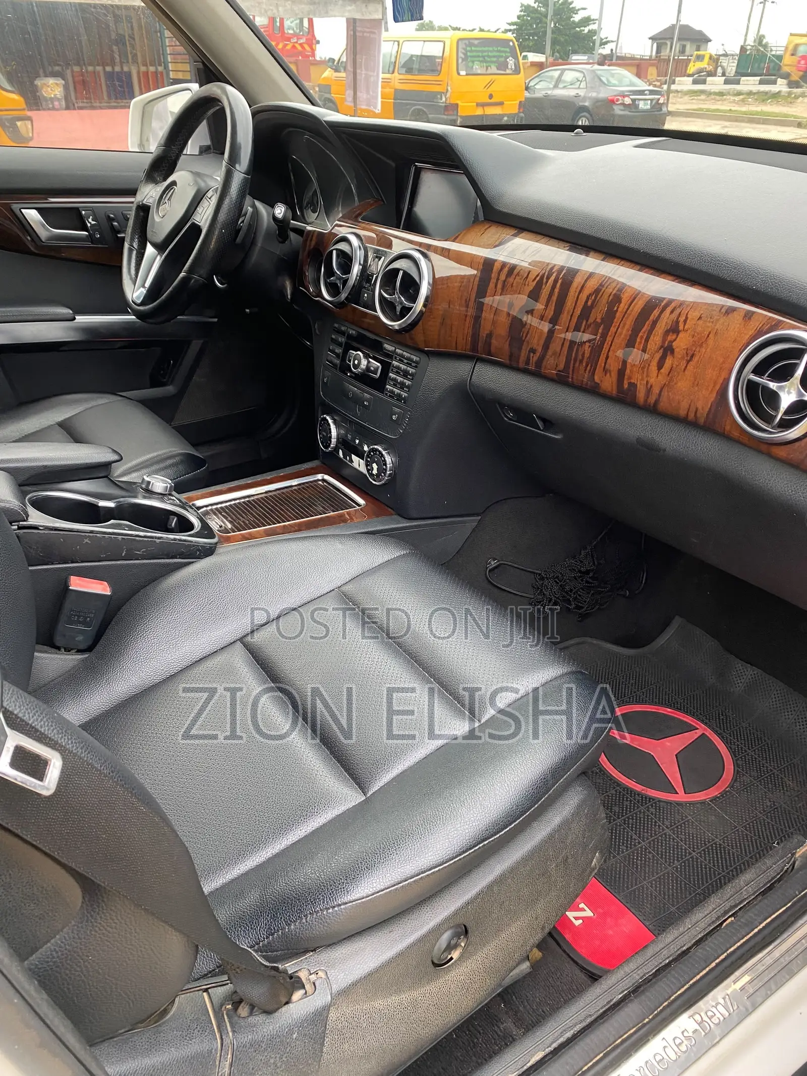 Mercedes-Benz GLK-Class 350 4MATIC 2014 White
