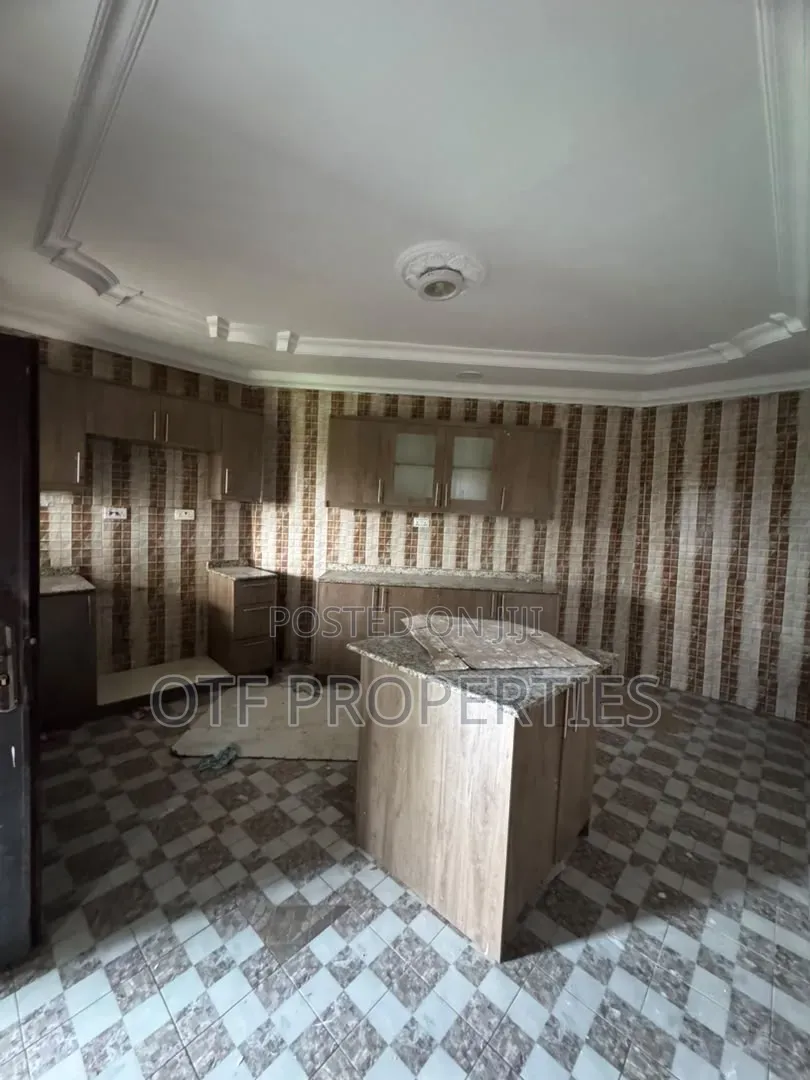 3bdrm Block of Flats in Katampe (Main) for rent