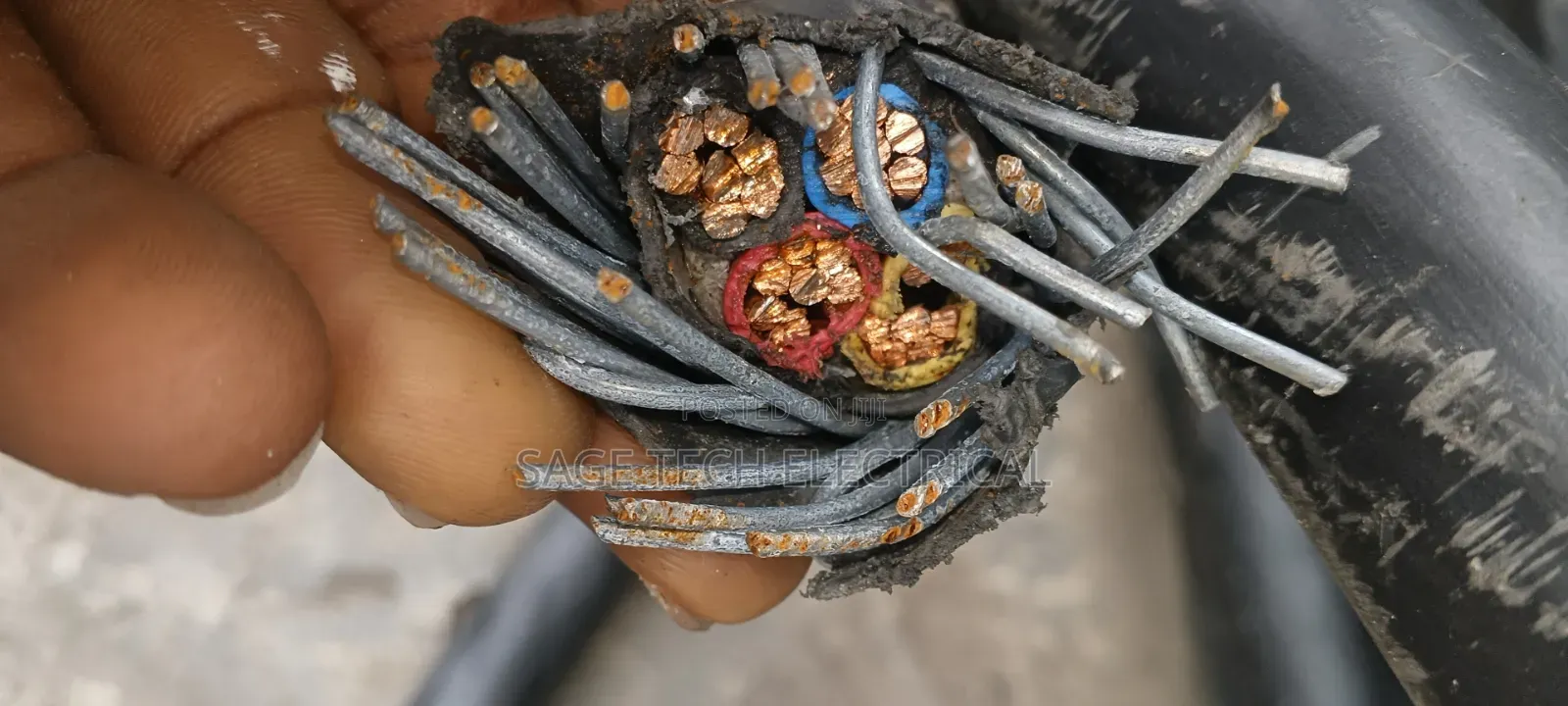 Nigerchin Armoured Cable 4core 25mm