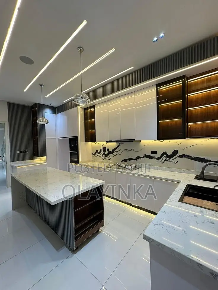 Modern Kitchen Cabinet